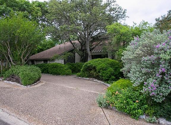 2nd image of 4118 Edwards Mountain Dr