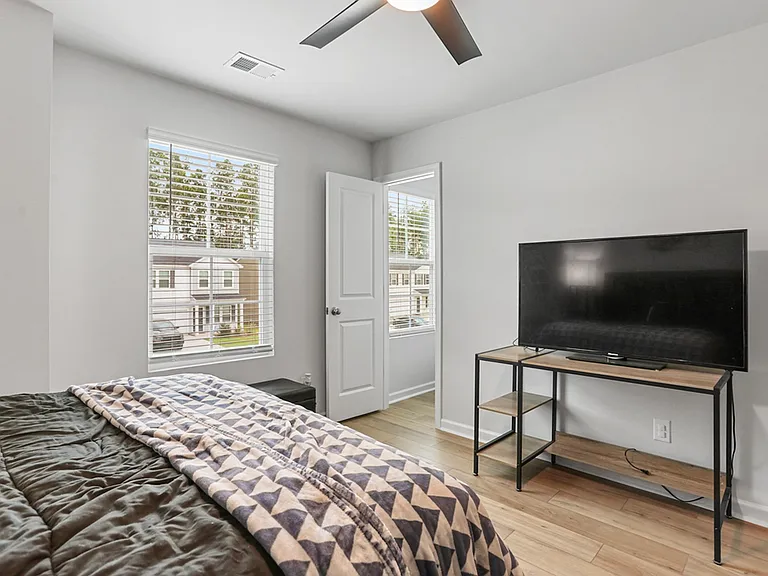 153 Jepson Way — Photo 34