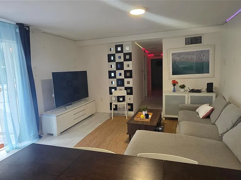 846 Michigan Ave #101 — Photo 38