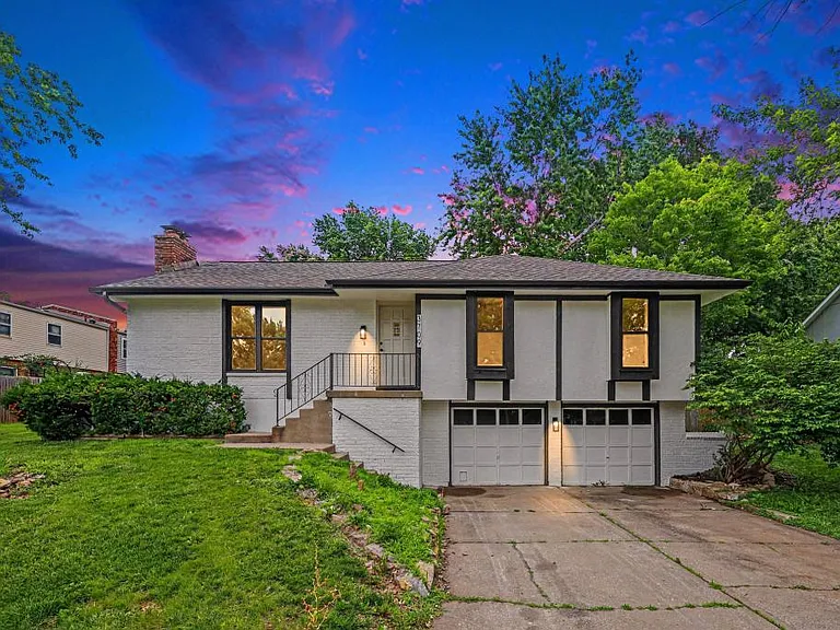 3709 NE Grant St — Photo 1