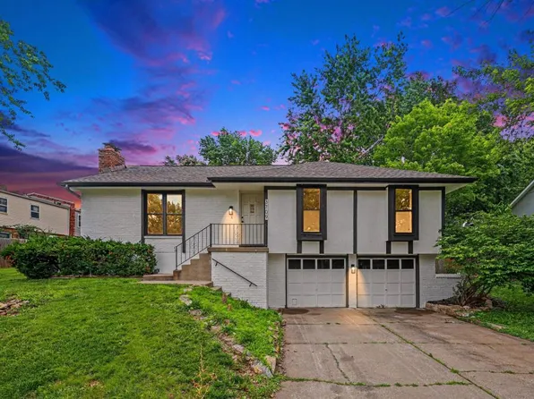 3709 NE Grant St, Lees Summit, MO 64064