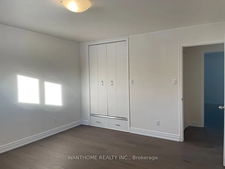 27076 Civic Centre Rd — Photo 12