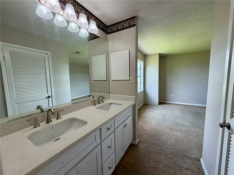 532 Oakwood Dr — Photo 11