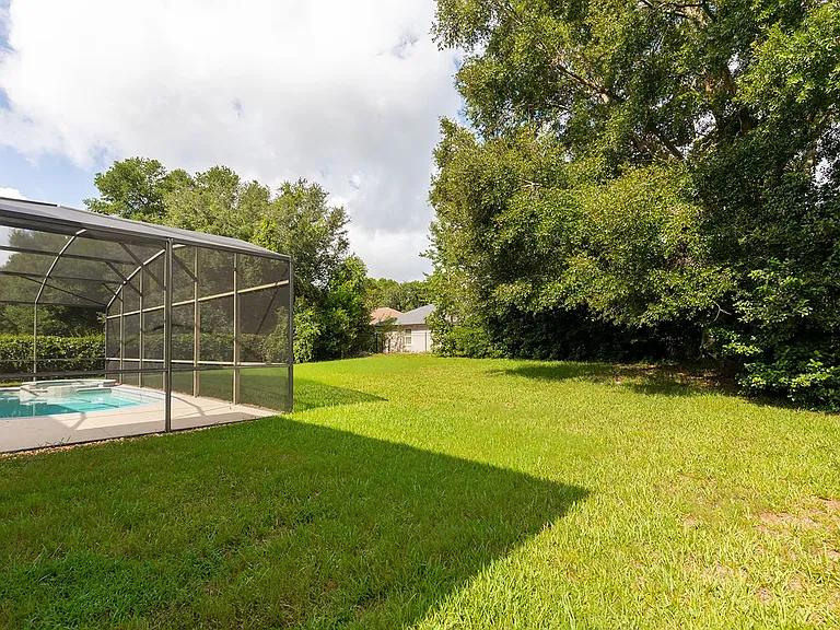 1585 Cherry Ridge Dr — Photo 26