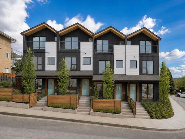 329 Marmont St, Coquitlam, BC V3K 4R5