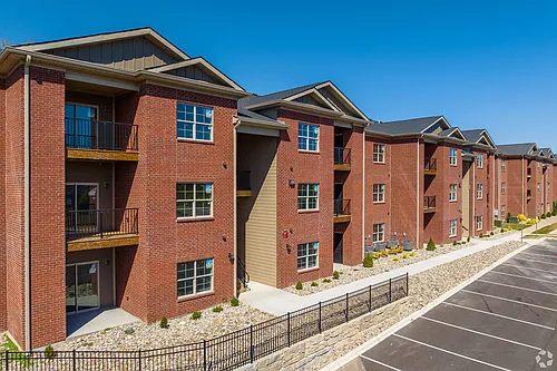 Plum Ridge Apartments Photo 1
