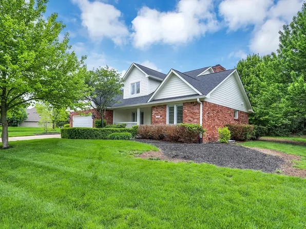 3996 Brockton Manor North Dr, Greenwood, IN 46143