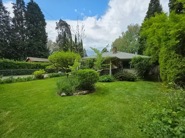 1154 SW Lee Ln, Grants Pass, OR 97526