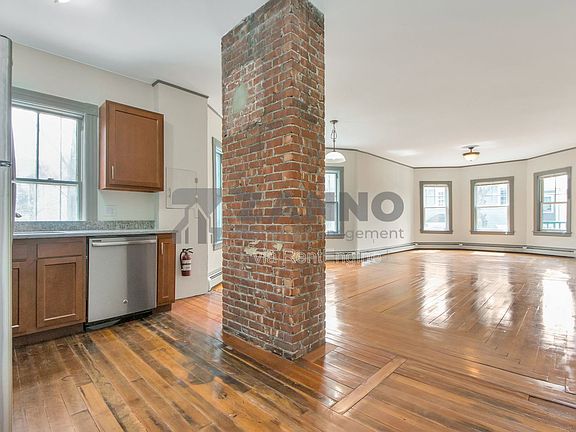 4th image of 19 Arnold St Floor 1
