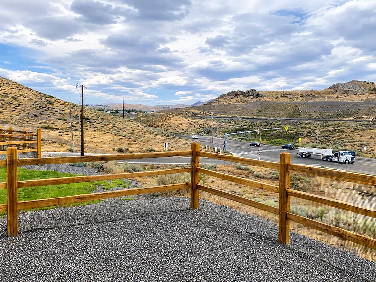 Moraine View Apartments — Photo 5