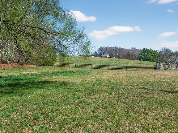 2nd image of 1955B Joy Ranch Rd