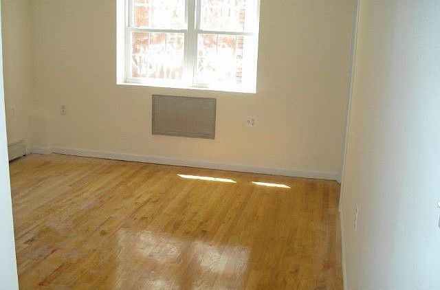 2nd image of 936 Fteley Ave