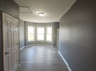 662 Grove St #B, Irvington, NJ 07111