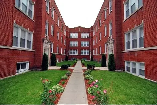 1301 E 71st Pl #5 photo 1