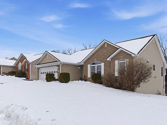 2nd image of 413 Forest Ridge Dr