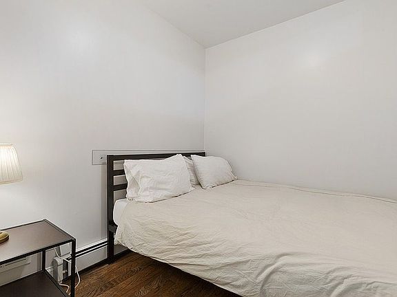 5th image of 671 Metropolitan Ave #B