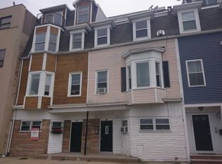 392 E 8th St, South Boston, MA 02127