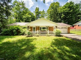 13030 Kenyon Dr, Chesterland, OH 44026