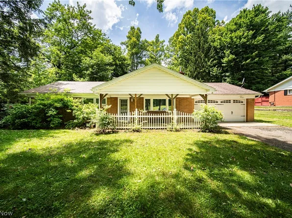 13030 Kenyon Dr, Chesterland, OH 44026