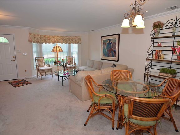 3rd image of 807 Altessa Blvd