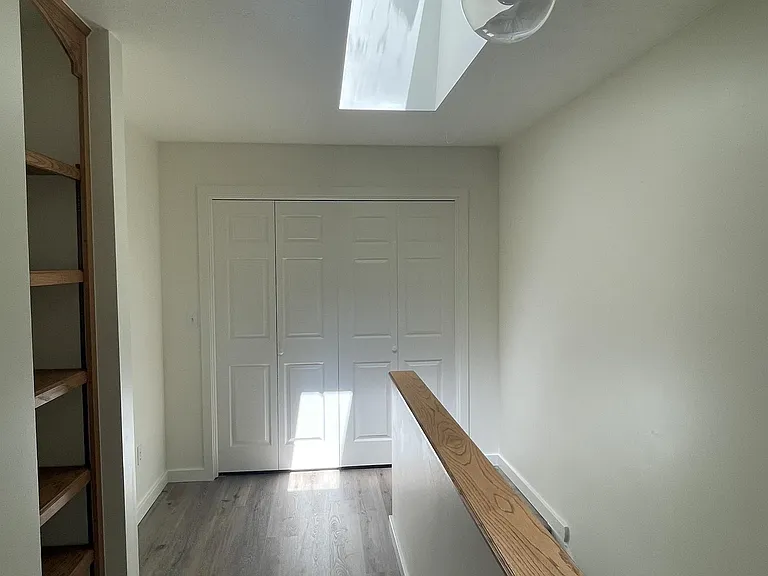 1611 W Koch St #30-1 — Photo 15