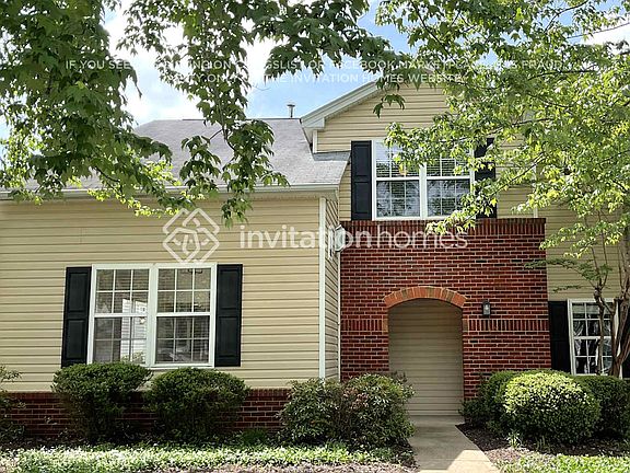 3rd image of 665 W Oaks Dr