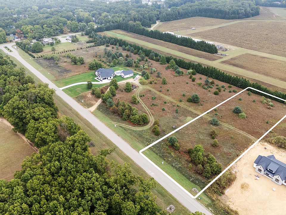 1st image of 6 Airpark Ln