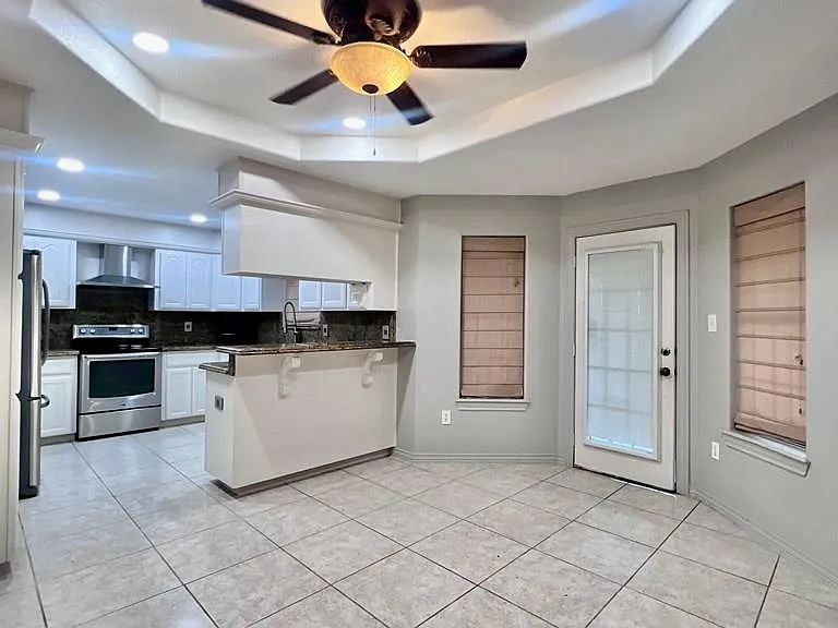 1683 Artemisa Ave — Photo 10
