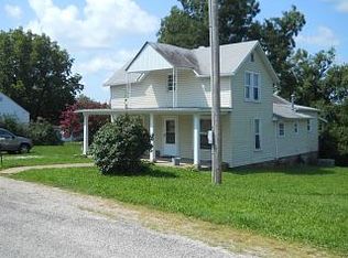 406 Garfield St, Willow Springs, MO 65793