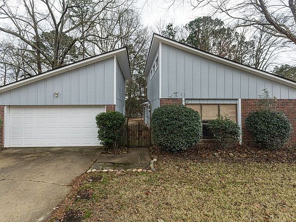4th image of 575 Bradford Dr