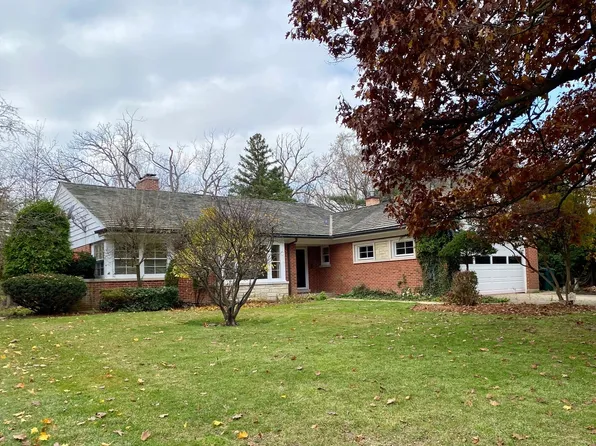 4043 Bunker Ln, Wilmette, IL 60091