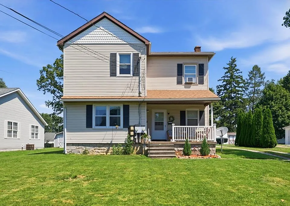 33 Marvin Ave #1/2