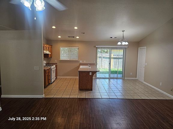 3rd image of 3604-3616 E Mineral King Ave