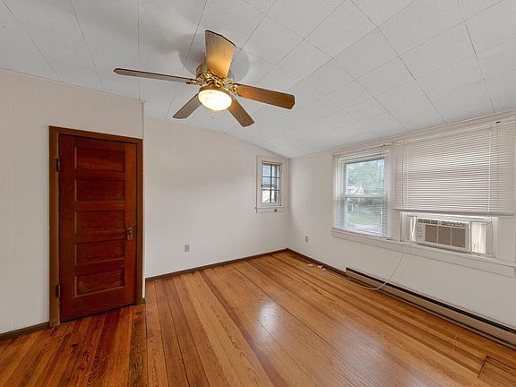 UPPER UNIT BED 1