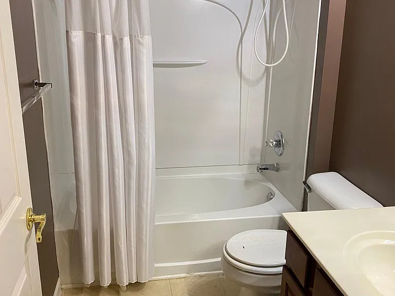 2nd bathroom