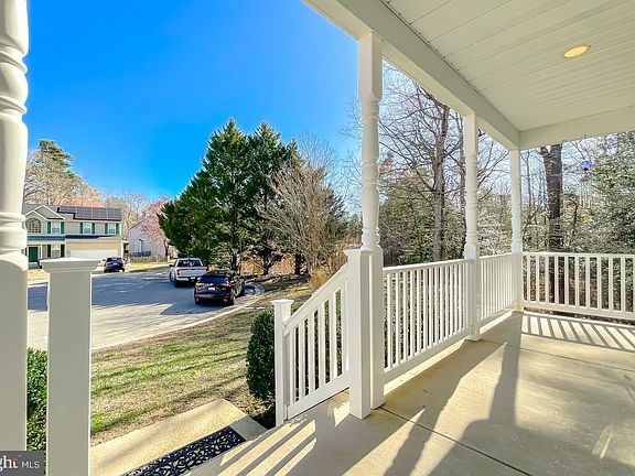 3rd image of 21509 Willis Wharf Ct