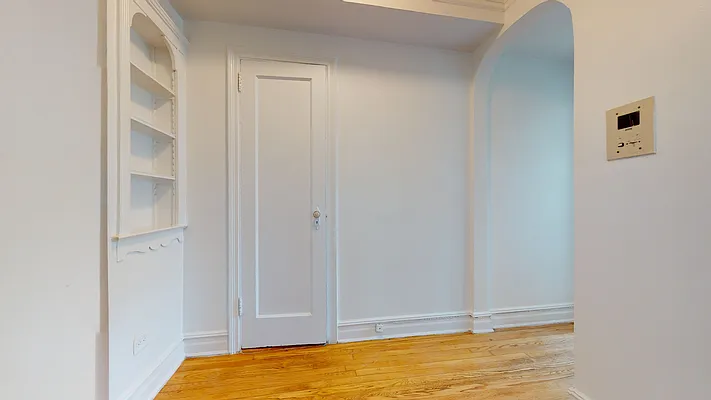 Rented by Bond New York | media 4