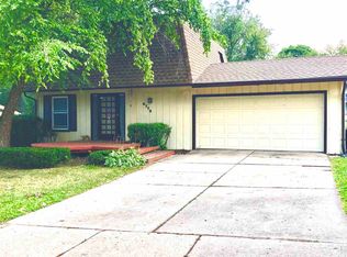 4773 E Lawn Dr, Rockford, IL 61108