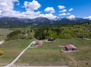 49 S Dell Creek & Adjacent Flt, Alpine, WY 83128