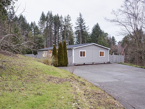 3rd image of 1907 Lake Dr SW