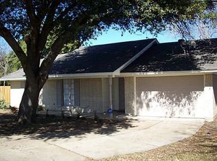1611 Hanover Dr, Arlington, TX 76014