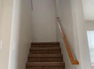 48 Broadway St APT F, Oxford, MI 48371