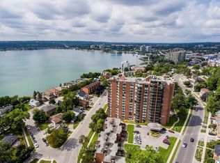 181 Collier St #1208, Barrie, ON L4M5L6