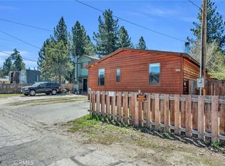 1124 W Country Club Blvd, Big Bear City, CA 92314
