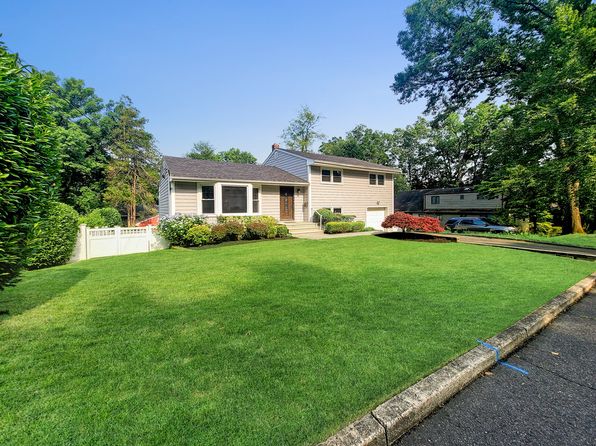 14 Cedar St