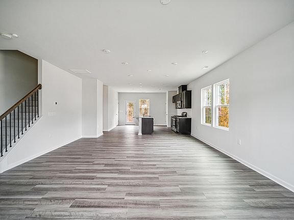 3rd image of 2497 Tonoloway Dr #4