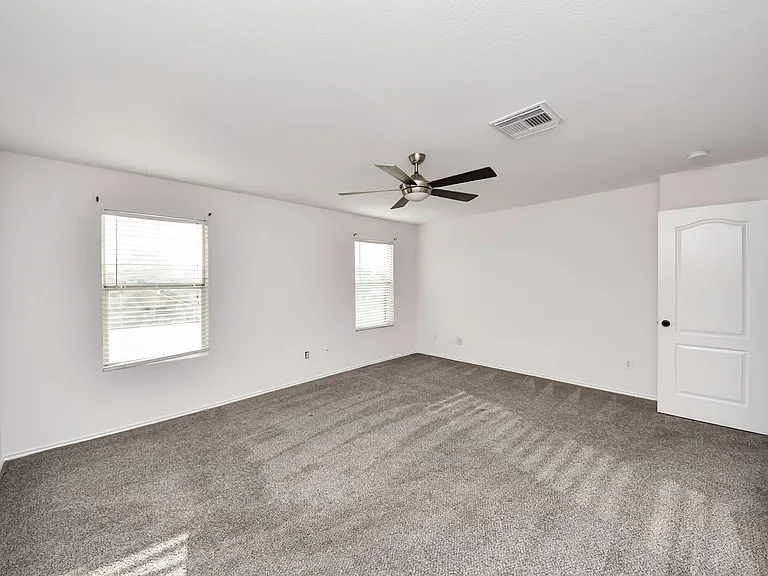 7826 Maverick Trace Ln — Photo 20