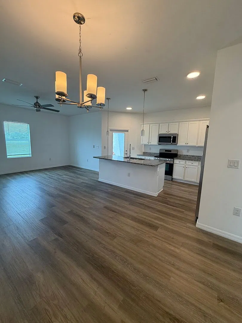 3 bed, 2.0 bath, 1508 sqft, $1,795 — Photo 4