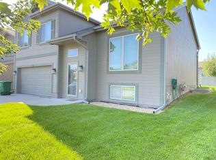 9138 Black St, Omaha, NE 68122