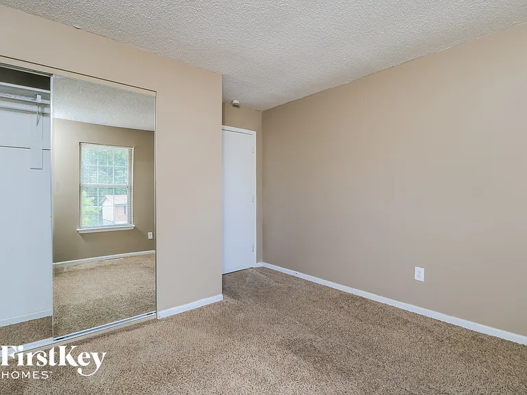 2346 Bramble Ln — Photo 12